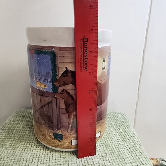 Wild Wings Barn Buddies Persis Clayton Weirs Ceramic Canister Horse Cat 10in - Picture 6 of 7